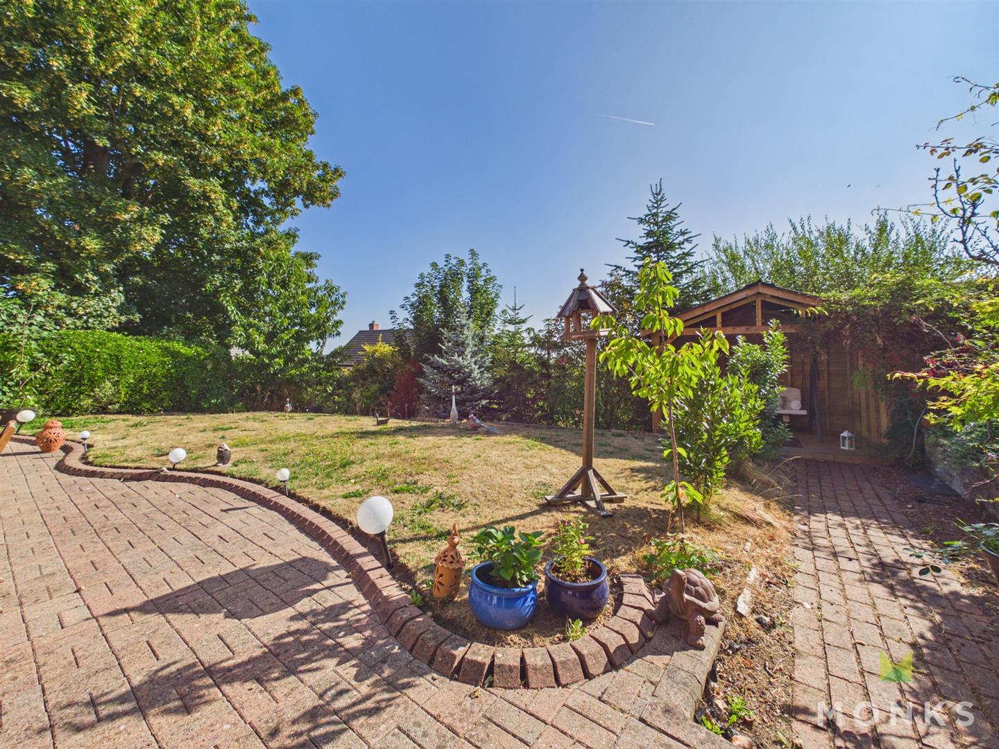 11 St. Annes Drive, Oswestry, SY10 9LU For Sale